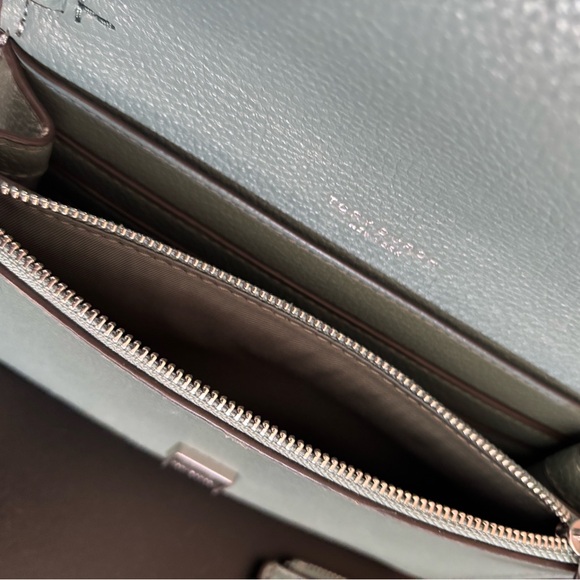 Tory Burch Thea Crossbody and Flat Wallet in Sage Green - Picture 10 of 11